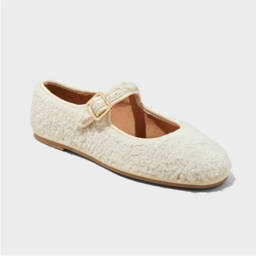 Halston Mary Jane Ballet Flats with Memory Foam Insole - Universal Thread new